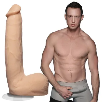 Pierce Paris – Realistischer Dildo – ULTRASKYN – 22 cm Pierce Paris – Realistischer Dildo – ULTRASKYN – 22 cm